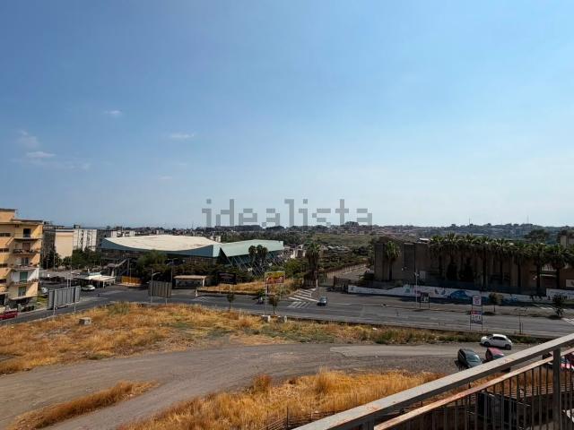 Appartamento in affitto di 100 m² in Corso Duca D&apos Aosta Amedeo, 26