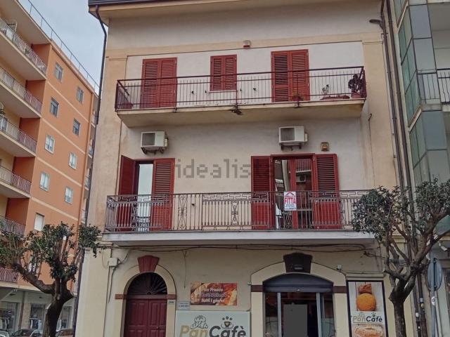 Appartamento in affitto di 100 m² in Corso Giovanni Nicotera, 266
