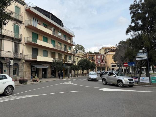 Appartamento in affitto di 100 m² in Piazza Quintino Sella, 3