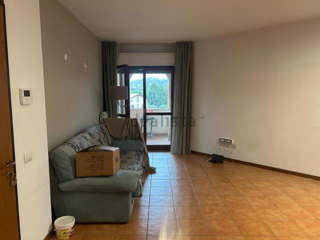 Appartamento in affitto di 100 m² in Piazza Vittorio Bachelet
