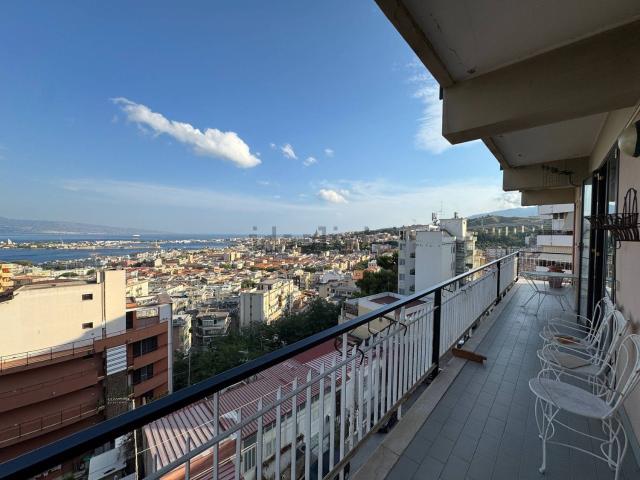 Appartamento in affitto di 100 m² in Salita Ogliastri, 59
