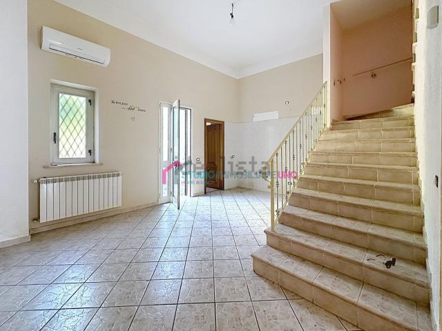 Appartamento in affitto di 100 m² in Strada Provinciale Visciano Schiava