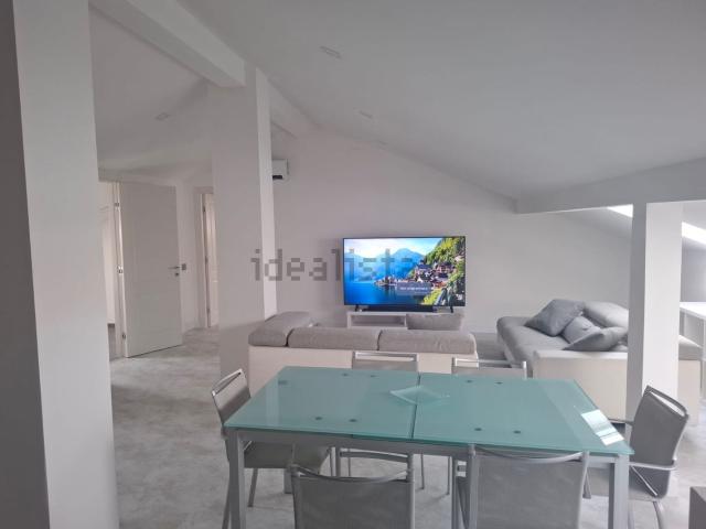 Appartamento in affitto di 101 m² in Via Carnazza, 75