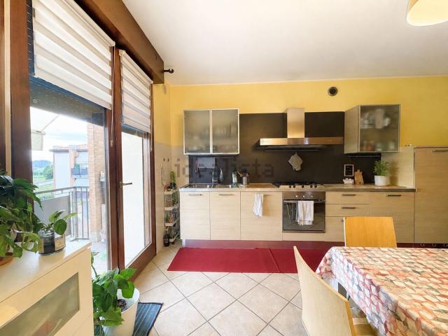 Appartamento in affitto di 101 m² in Via dal Ponte, 187