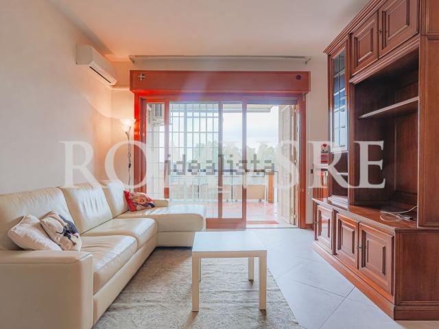 Appartamento in affitto di 101 m² in Via del Fosso del Torrino