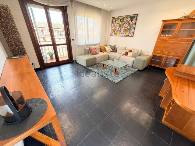 Appartamento in affitto di 101 m² in Via Saluzzo, 41