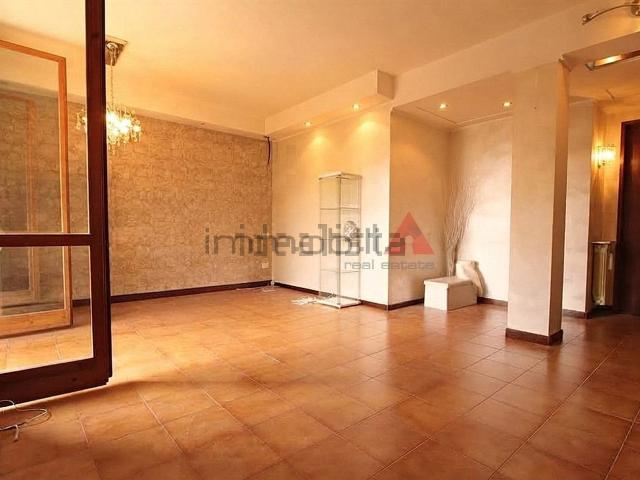 Appartamento in affitto di 102 m²