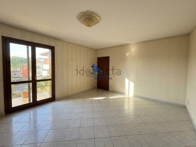 Appartamento in affitto di 102 m² in Via Michelangelo Buonarroti