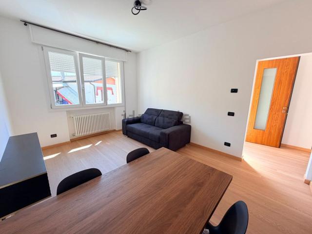 Appartamento in affitto di 102 m² in Via Squero, 57