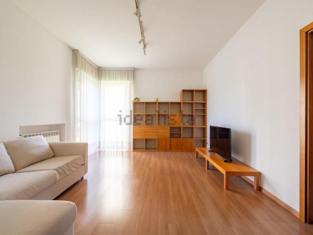 Appartamento in affitto di 102 m² in Strada Nona, 5