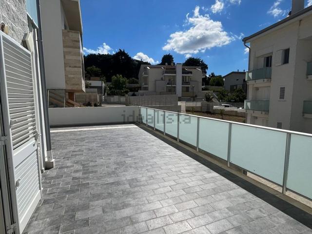 Appartamento in affitto di 103 m² in Via Caduti di Nassirya