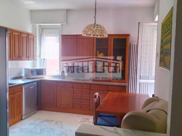 Appartamento in affitto di 103 m² in Via Albertina Giordano Pero, 15