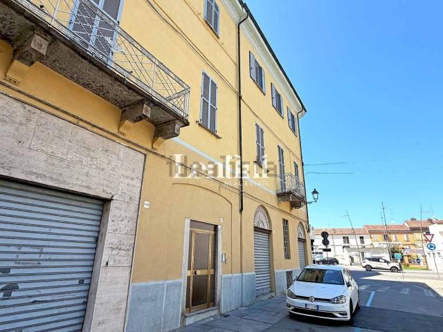 Appartamento in affitto di 103 m² in Via Giovanni Lanza, 148