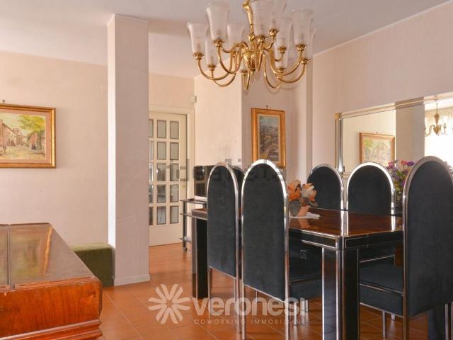 Appartamento in affitto di 103 m² in Via Ettore Troilo, 1