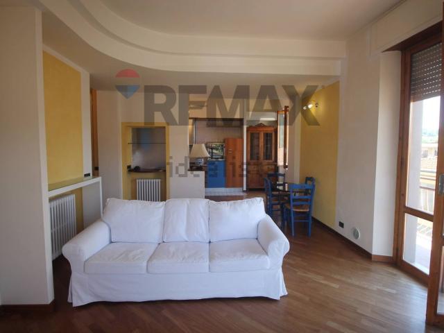 Appartamento in affitto di 104 m²