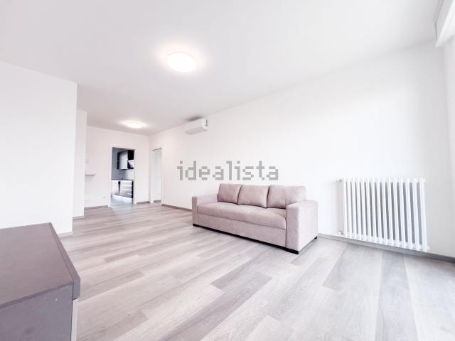 Appartamento in affitto di 104 m² in Via Archimede