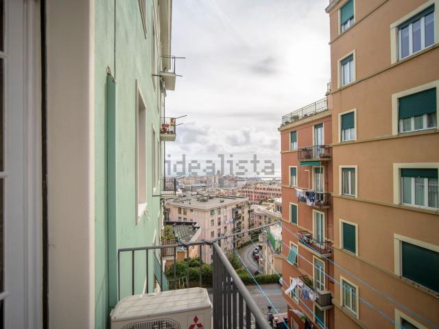 Appartamento in affitto di 104 m² in Via Federico Delpino