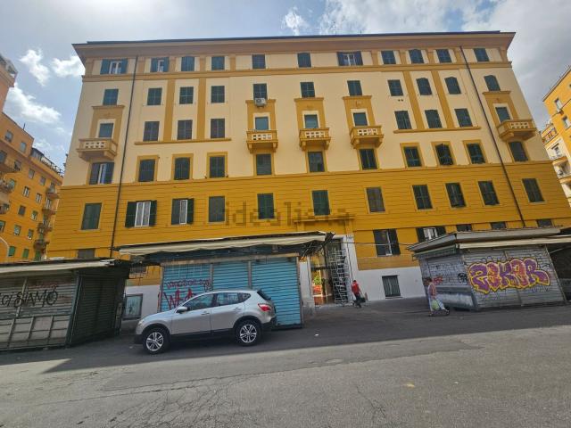 Appartamento in affitto di 104 m² in Via Francesco Valesio, 1