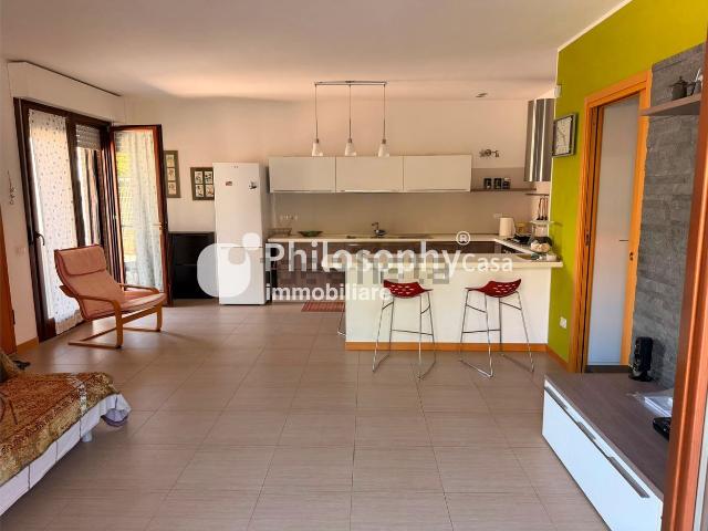 Appartamento in affitto di 104 m² in Strada Statale 16 Adriatica