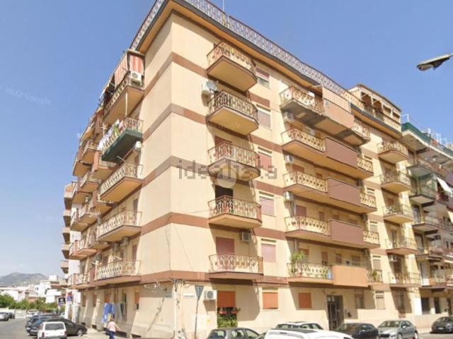 Appartamento in affitto di 105 m² in Via Andrea Cesalpino, 2