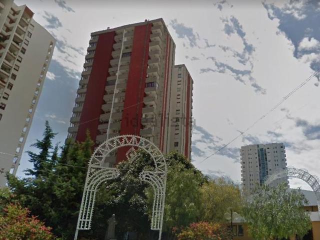 Appartamento in affitto di 105 m² in Via Atenisio Carducci, 3