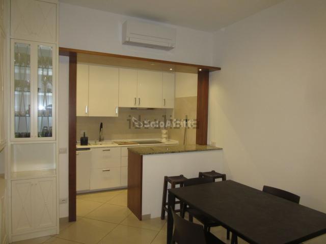 Appartamento in affitto di 105 m² in Via Giuseppe Parini, 93