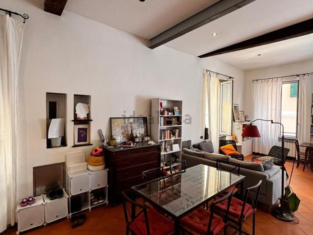 Appartamento in affitto di 105 m² in Via della Maddalena, 2