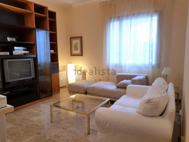 Appartamento in affitto di 105 m² in Via delle Forze Armate, 260