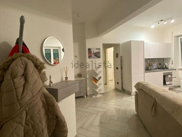 Appartamento in affitto di 105 m² in Via Emilio Lepido, 3