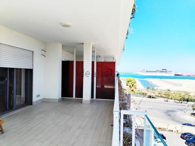 Appartamento in affitto di 105 m² in Via Oreste Pietro, 4