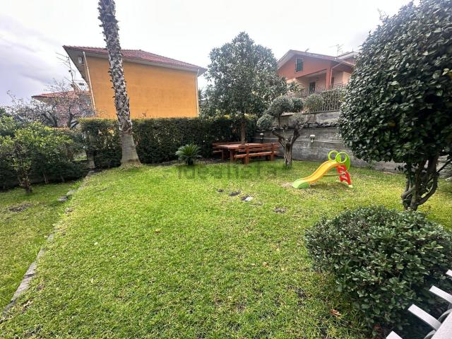 Appartamento in affitto di 105 m² in Via Renato Imbriani, 74