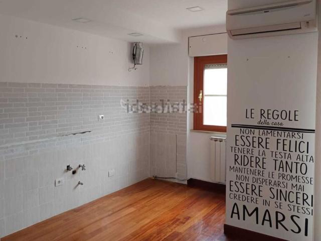 Appartamento in affitto di 105 m² in Viale Le Corbusier, 253