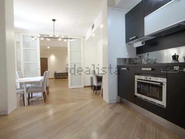 Appartamento in affitto di 105 m² in Corso Buenos Aires, 64