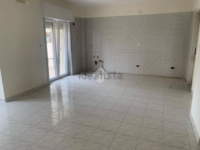 Appartamento in affitto di 105 m² in Piazza Ungaretti, 11