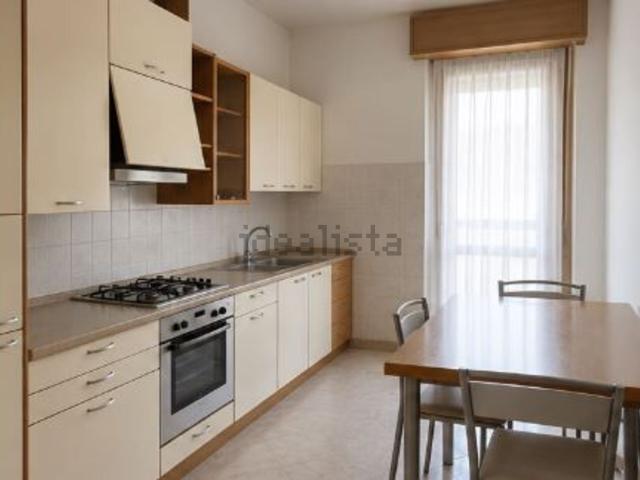 Appartamento in affitto di 106 m² in Via Calatafimi