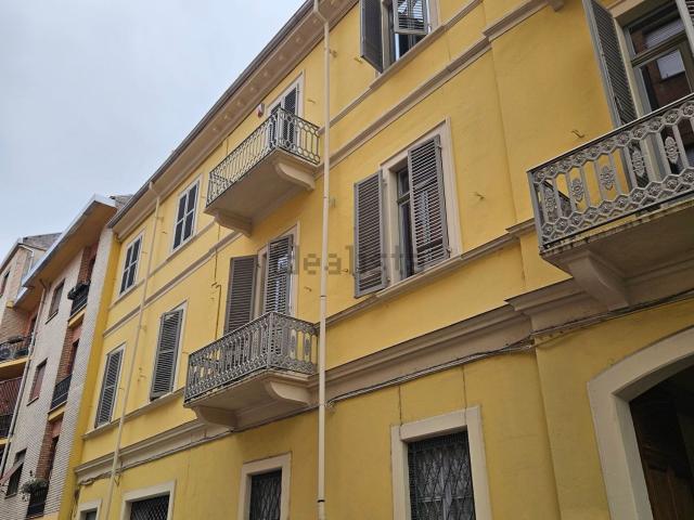 Appartamento in affitto di 106 m² in Via Francesco Morelli, 20