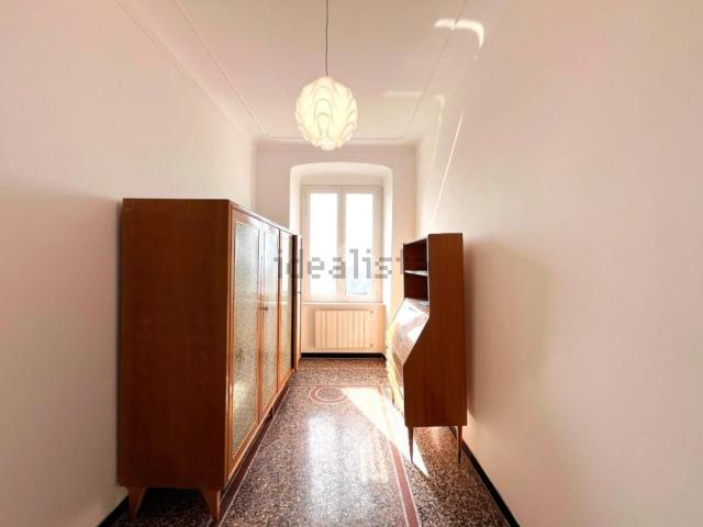 Appartamento in affitto di 106 m² in Via Napoli, 10