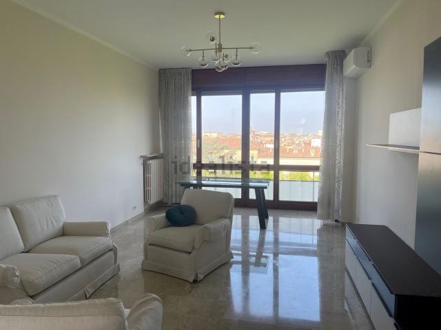 Appartamento in affitto di 106 m² in Viale Nicola Fabrizi