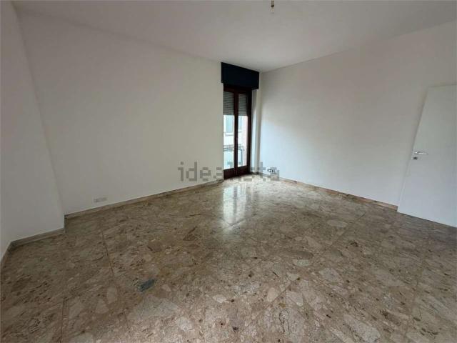 Appartamento in affitto di 106 m² in Piazza XXV Aprile, 6