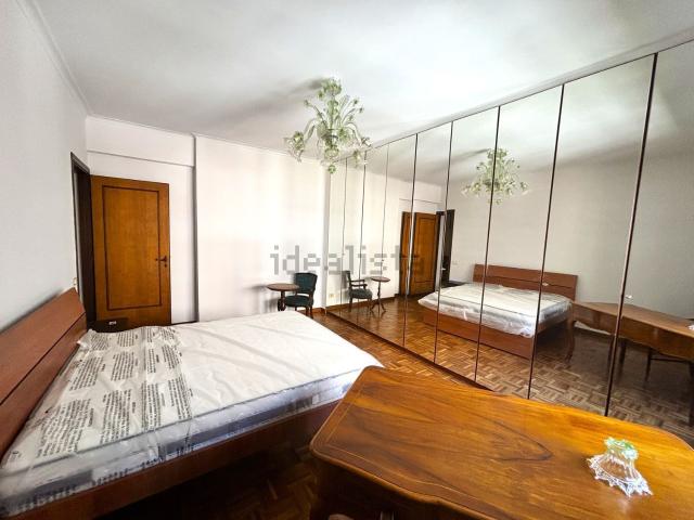 Appartamento in affitto di 107 m² in Via Giovanni Caselli, 39
