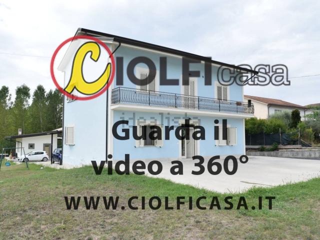 Appartamento in affitto di 107 m² in Via Mutaro
