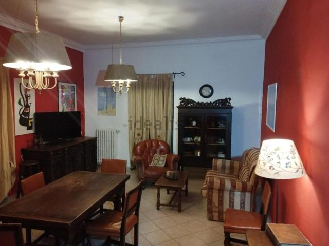 Appartamento in affitto di 108 m² in Via Chiusa, 3