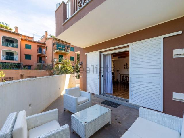 Appartamento in affitto di 108 m² in Via III Forti