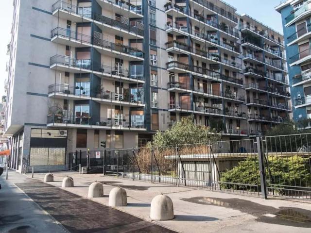 Appartamento in affitto di 108 m² in Via Savona, 94