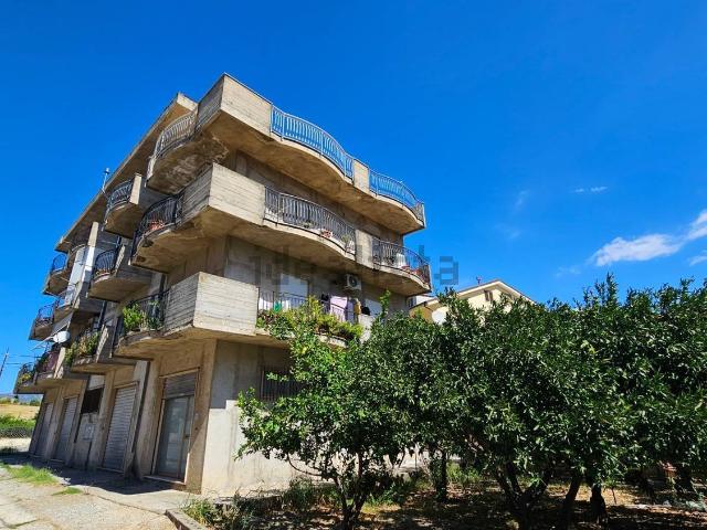 Appartamento in affitto di 108 m² in Viale XXV Aprile, 21