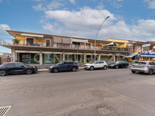 Appartamento in affitto di 109 m² in Via della Regione, 105