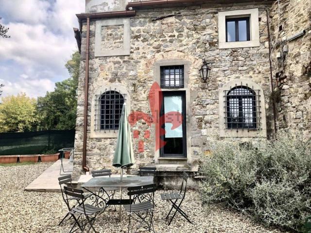 Appartamento in affitto di 110 m² in Via Caldine