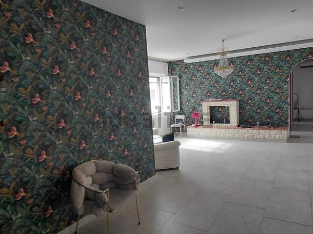 Appartamento in affitto di 110 m² in Via Consalvo