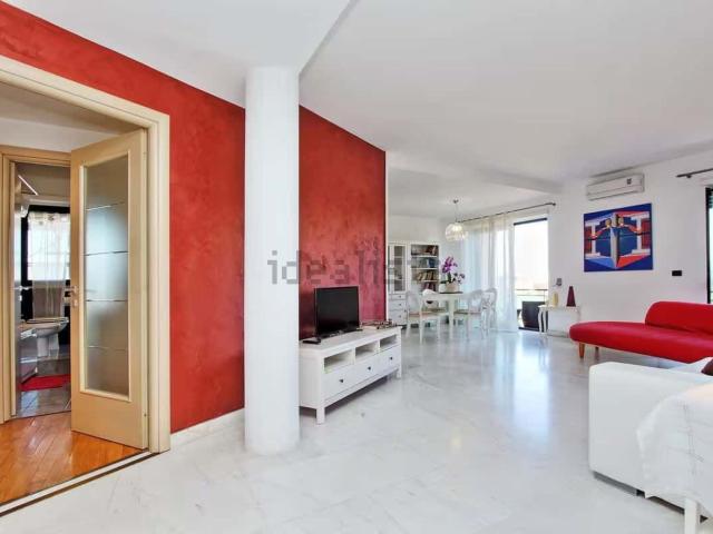 Appartamento in affitto di 110 m² in Via Caterina Fieschi, 12