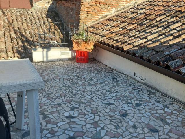 Appartamento in affitto di 110 m² in Via Cavour, 2